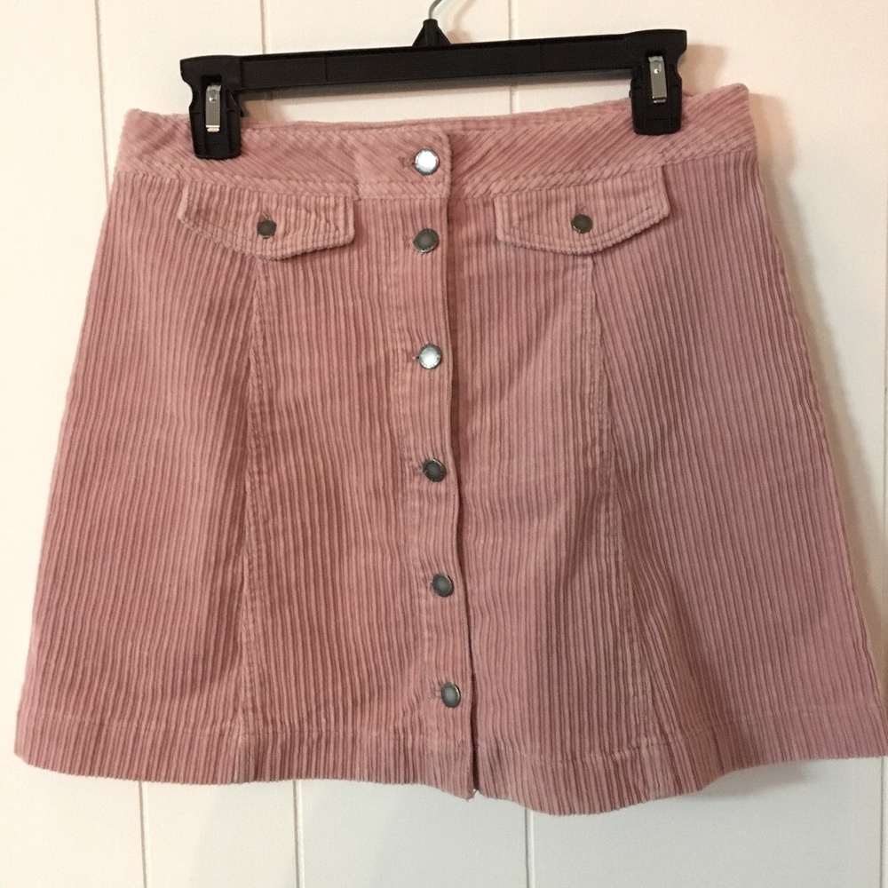 H&M Dividend pink corduroy mini skirt size 10.